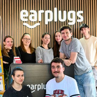 🎉 Săptămâna aceasta la noi este despre sărbători! Dima – cel care a pornit toată nebunia asta – și-a sărbătorit frumoasa...